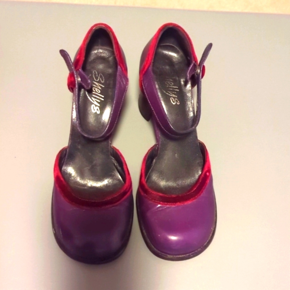 Vintage Purple Shelly's London Mary Janes